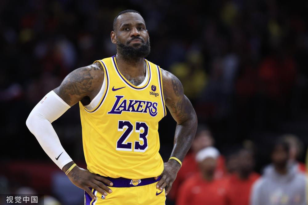 他帮助球队 他帮助球队