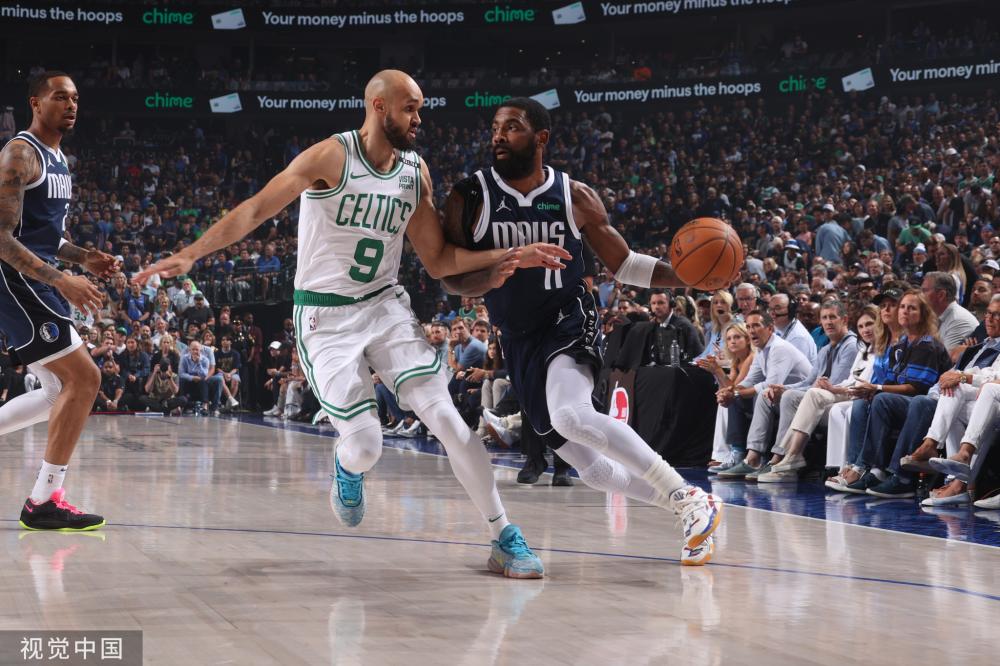 里他们接连 里他们接连