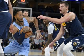 年轻球员常 年轻球员常