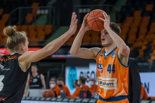 第二个赛季 第二个赛季